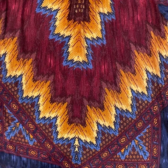 Democracy southwestern Abstract Cold Shoulder Top - Picture 9 of 10